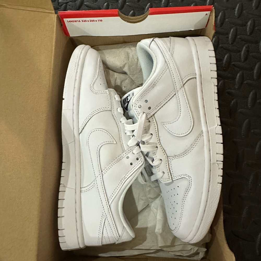 2021 Nike Dunk Low Triple White